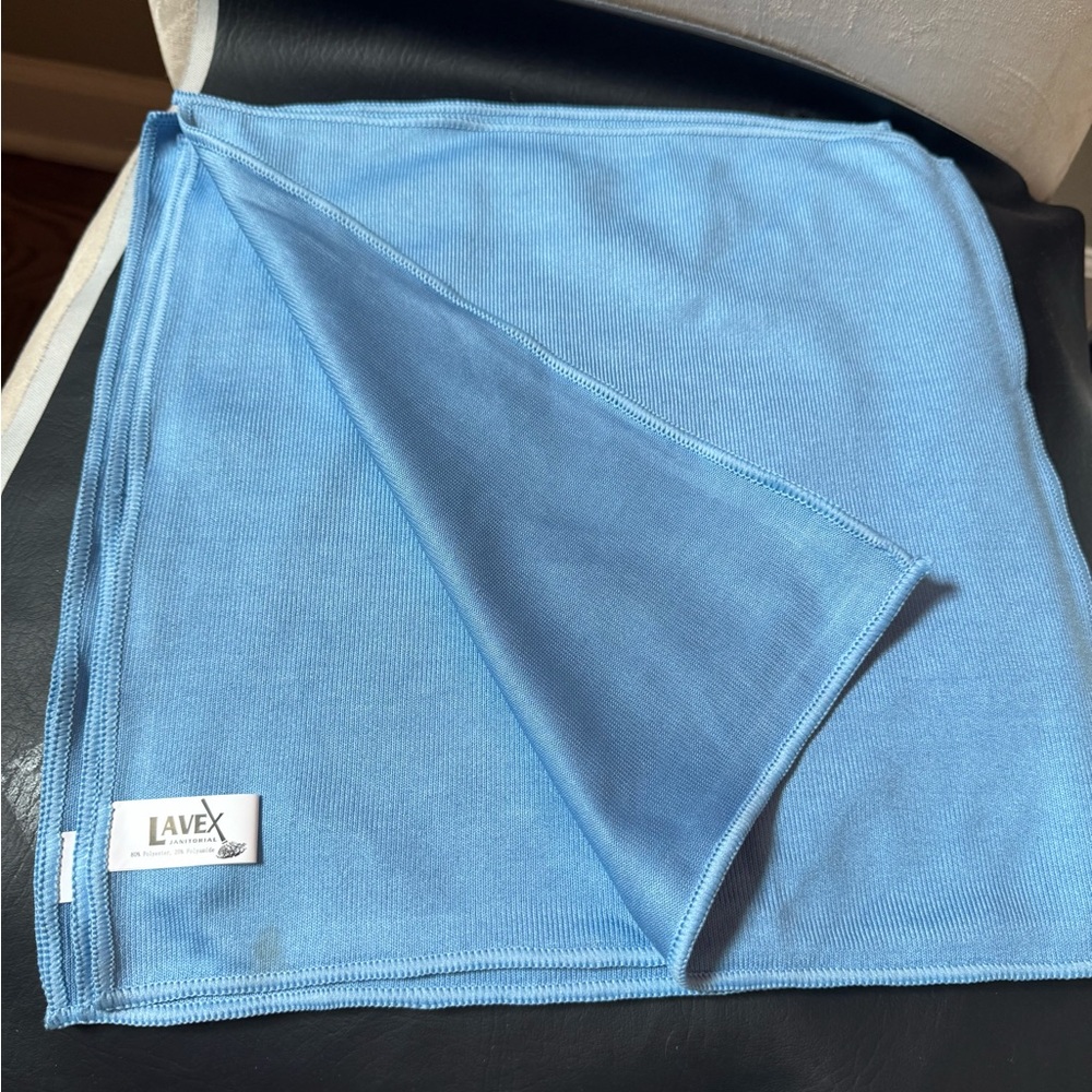 Professional glassware polishing cloths